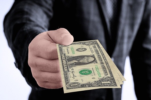 22 Classic Under The Table Jobs That Pay Fast Cash